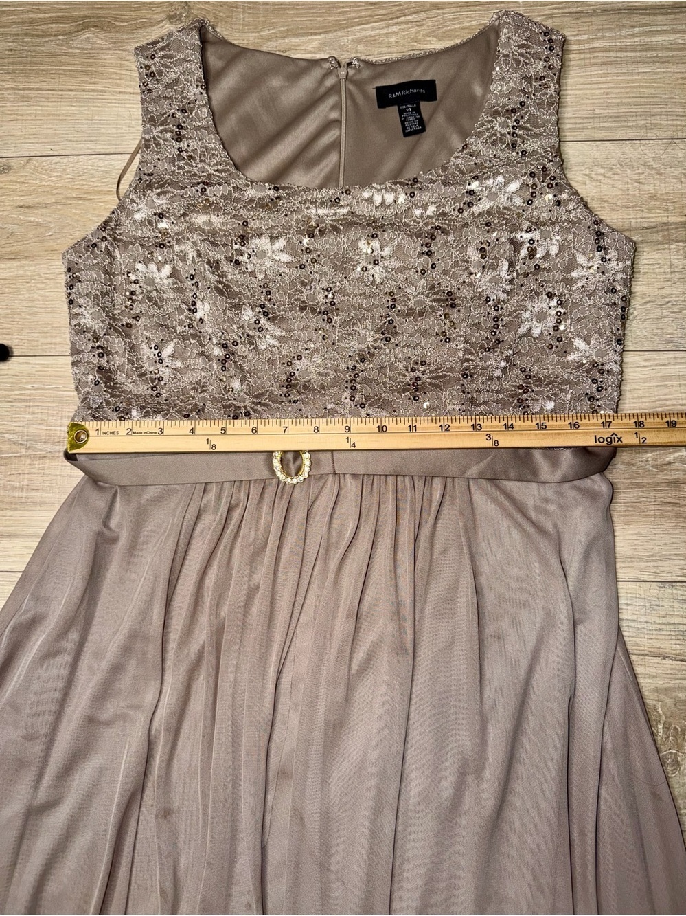 👗 R&M Richards Taupe Beaded Lace Chiffon Evening Gown – Size 14 - Picture 9 of 10